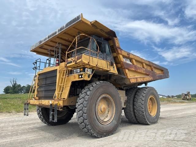 CAT 777D Dumpperit