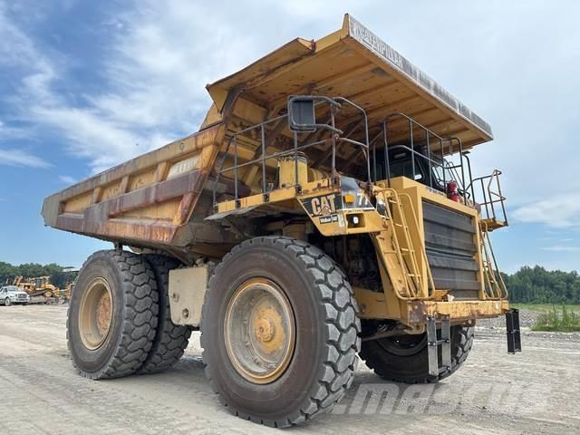 CAT 777D Dumpperit