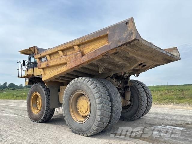 CAT 777D Dumpperit