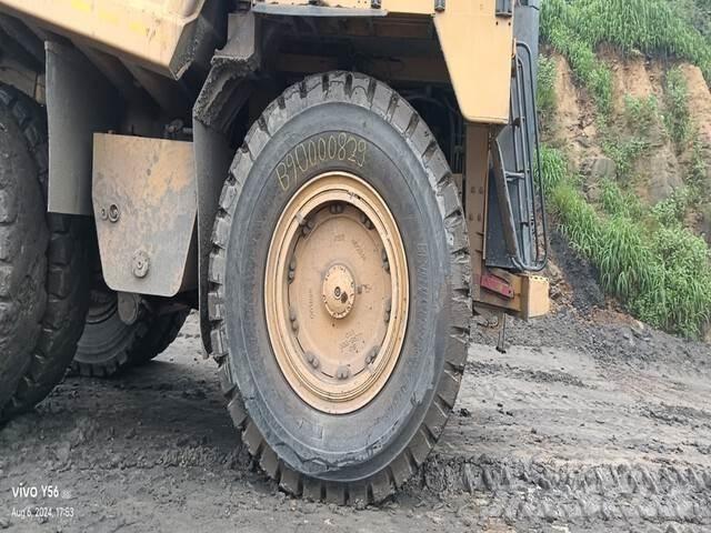 CAT 777E Dumpperit