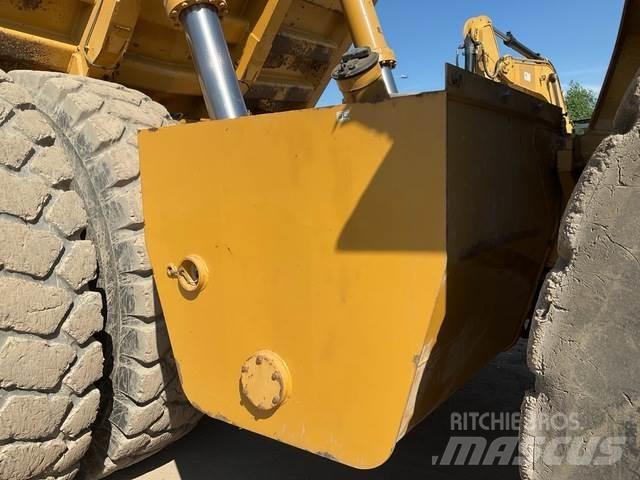 CAT 777F Dumpperit