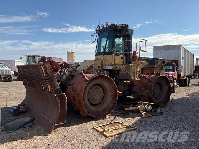CAT 826C Tiivistyskoneet