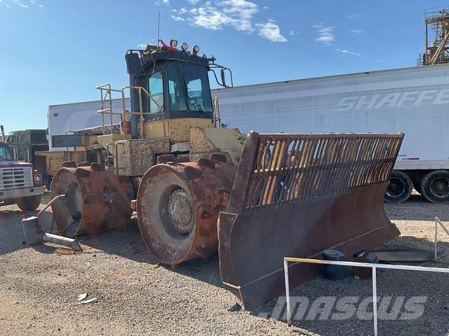CAT 826C Tiivistyskoneet