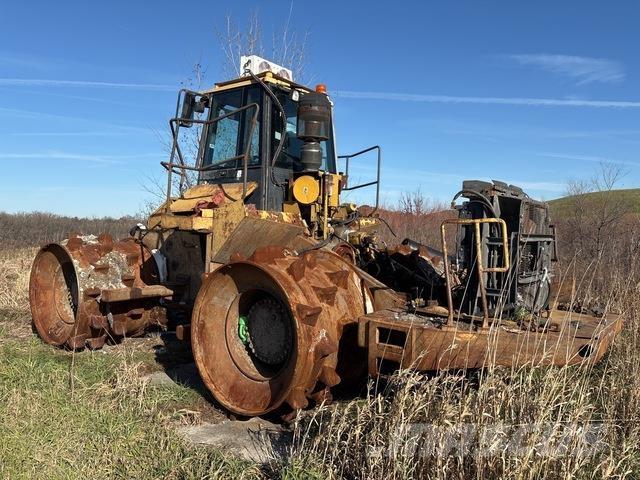 CAT 826G Tiivistyskoneet