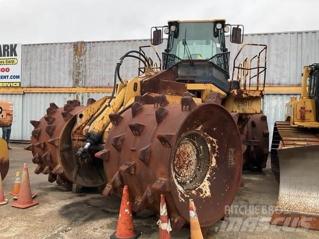 CAT 836G Tiivistyskoneet