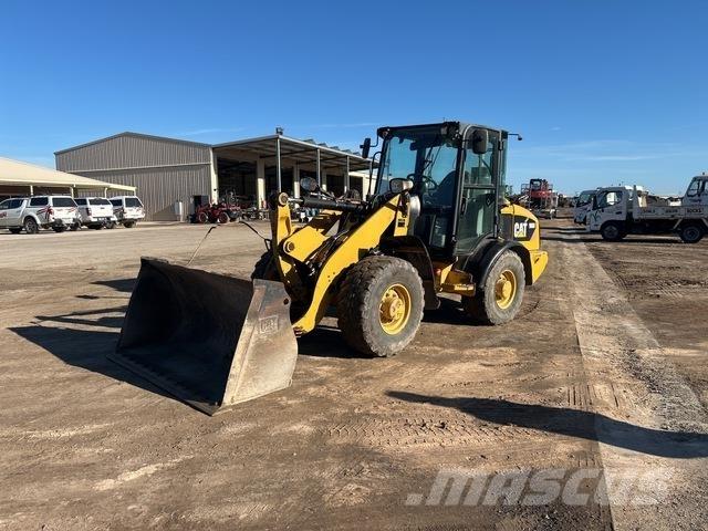 CAT 906H Pyöräkuormaajat
