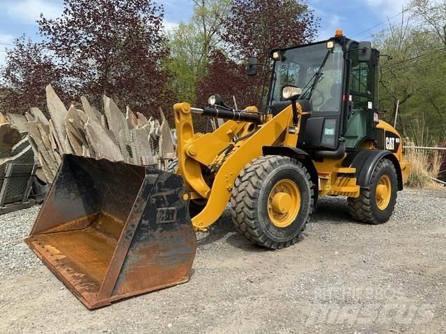 CAT 907H Pyöräkuormaajat