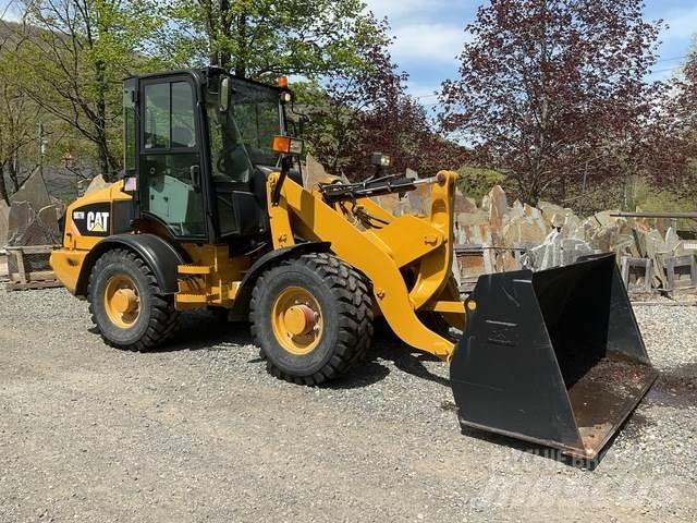 CAT 907H Pyöräkuormaajat