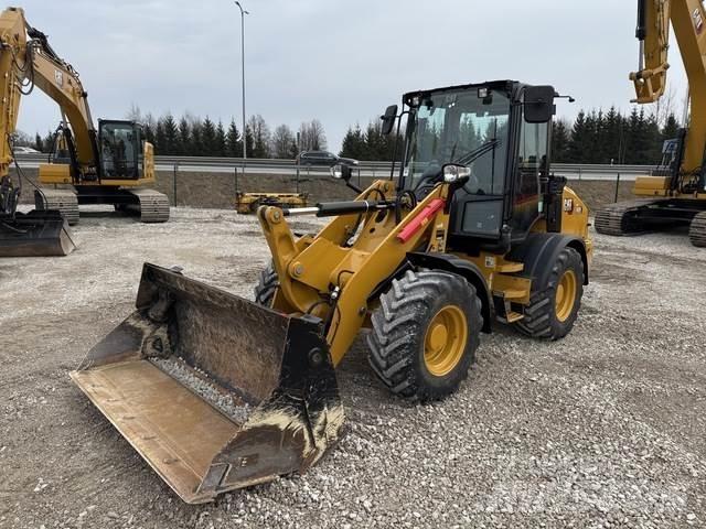 CAT 908 Pyöräkuormaajat