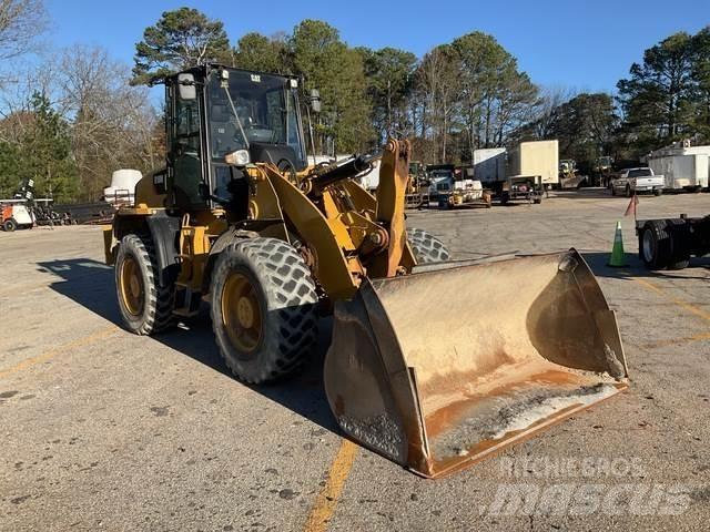 CAT 918M Pyöräkuormaajat