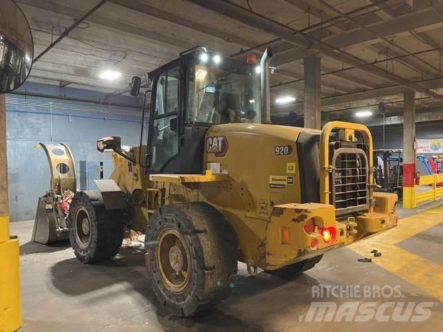 CAT 920 Pyöräkuormaajat