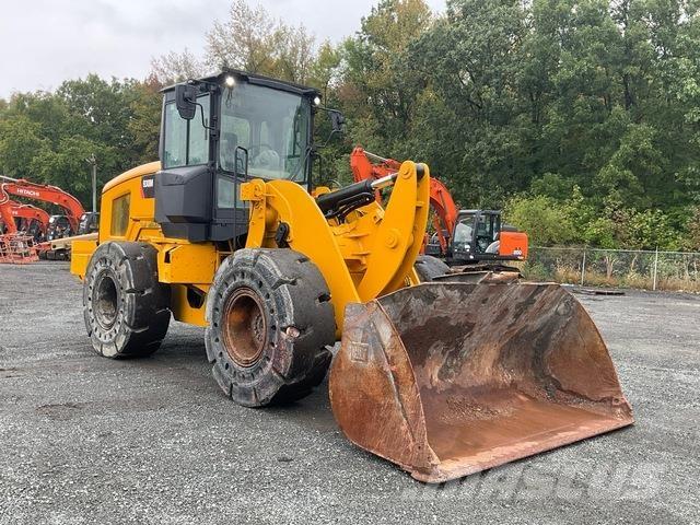 CAT 930M Pyöräkuormaajat