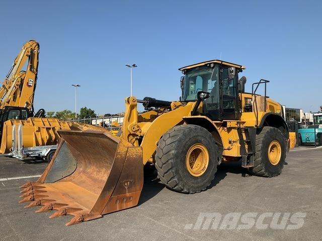 CAT 966M Pyöräkuormaajat