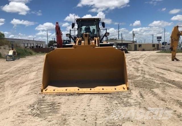 CAT 972 Pyöräkuormaajat