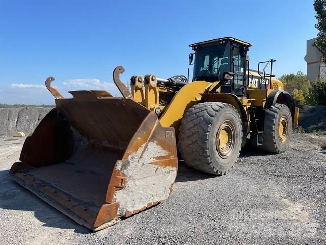 CAT 982M Pyöräkuormaajat