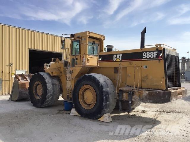CAT 988F Pyöräkuormaajat