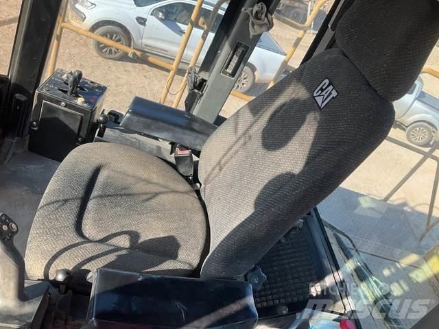 CAT 988G Pyöräkuormaajat