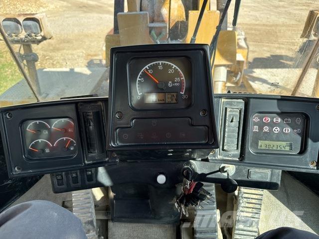 CAT 988G Pyöräkuormaajat