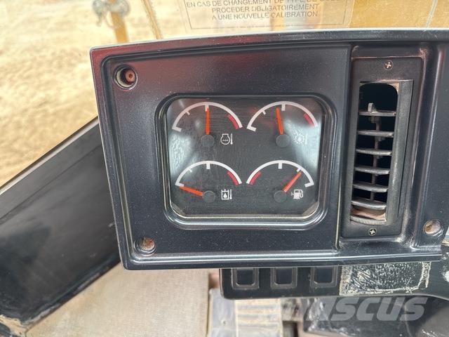 CAT 988G Pyöräkuormaajat