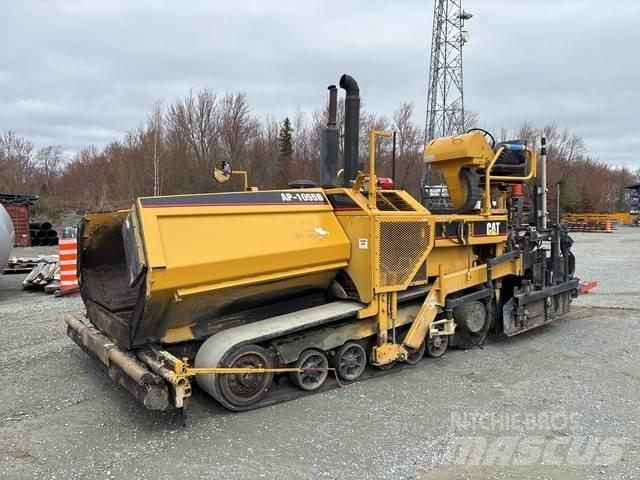 CAT AP-1055B Asfalttikoneet