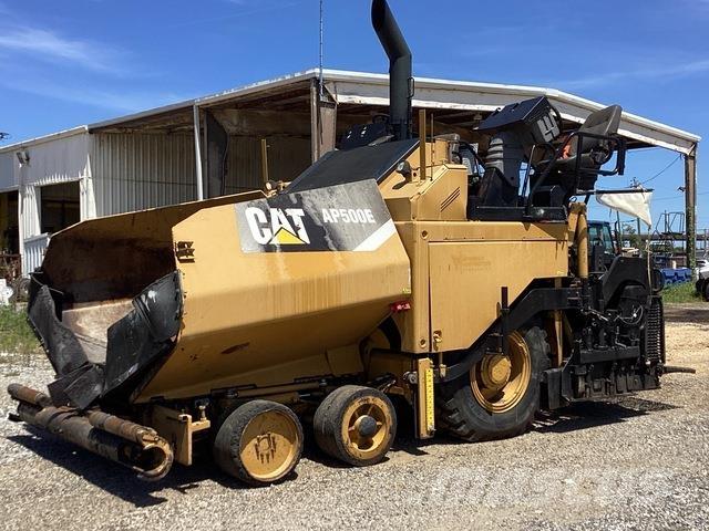 CAT AP 550E Asfalttikoneet