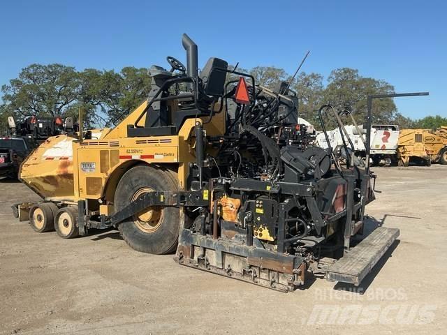 CAT AP1000F Asfalttikoneet