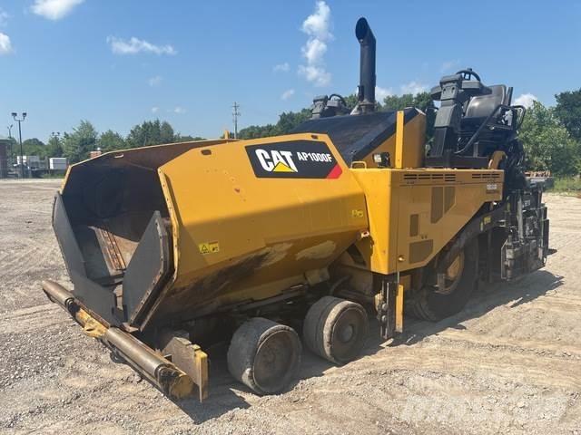 CAT AP1000F Asfalttikoneet