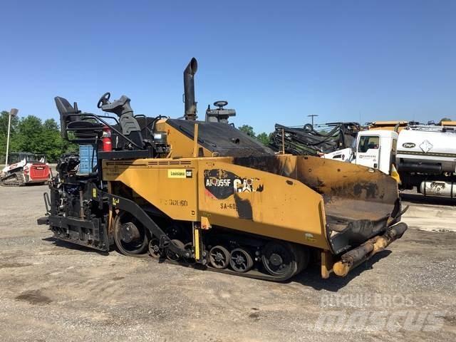 CAT AP1055F Asfalttikoneet