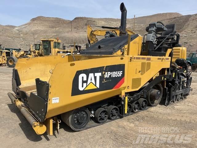 CAT AP1055F Asfalttikoneet