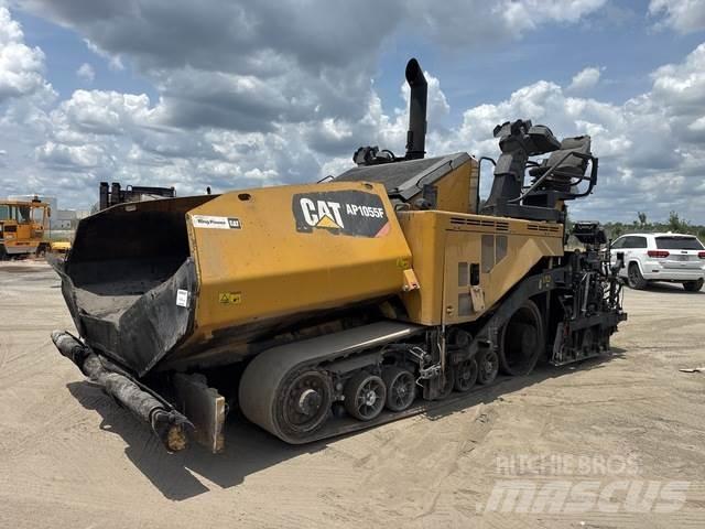 CAT AP1055F Asfalttikoneet