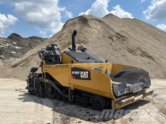 CAT AP1055F Asfalttikoneet