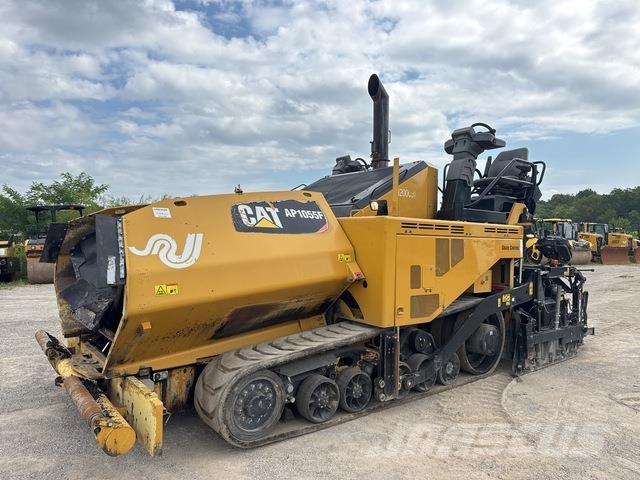 CAT AP1055F Asfalttikoneet