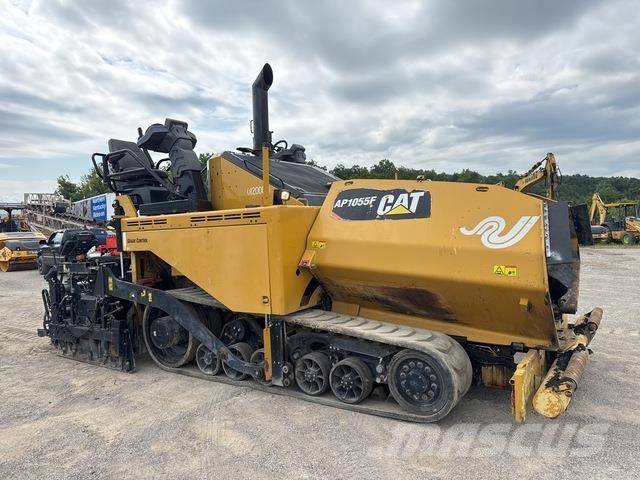 CAT AP1055F Asfalttikoneet