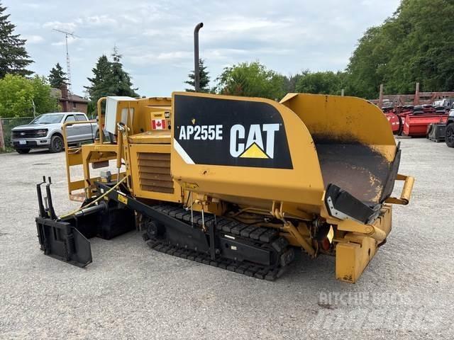 CAT AP255E Asfalttikoneet