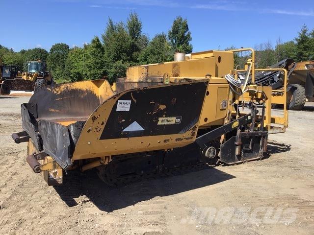 CAT AP255E Asfalttikoneet
