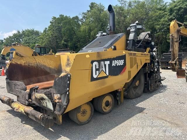 CAT AP600F Asfalttikoneet
