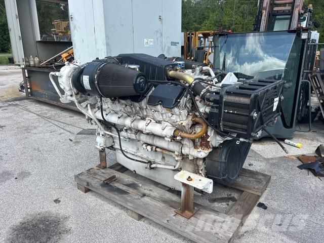 CAT C32 Merimoottorit