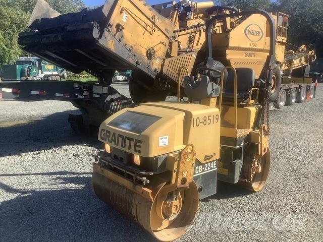 CAT CB-224E Tandemjyrät