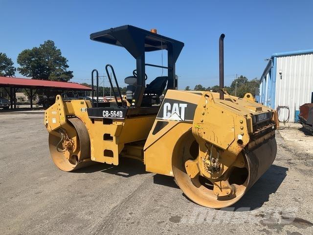CAT CB-564D Tandemjyrät
