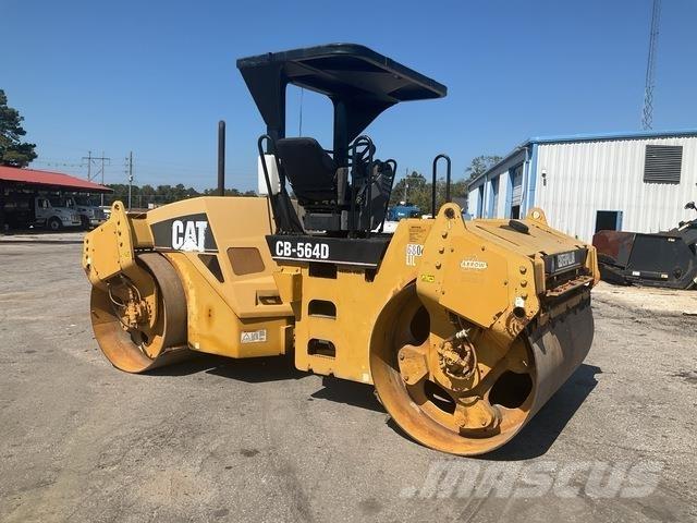 CAT CB-564D Tandemjyrät