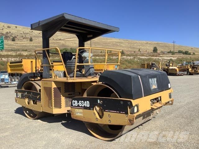 CAT CB-634D Tandemjyrät