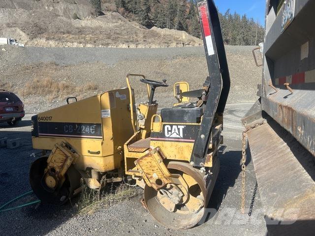 CAT CB224C Tandemjyrät