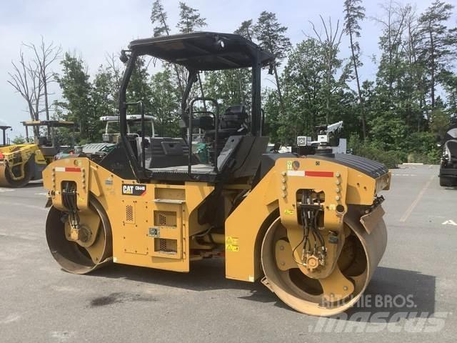 CAT CB44B Tandemjyrät