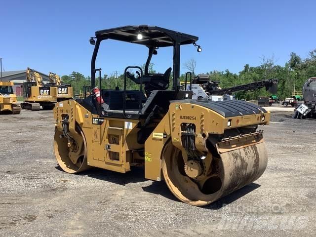 CAT CB54B Tandemjyrät