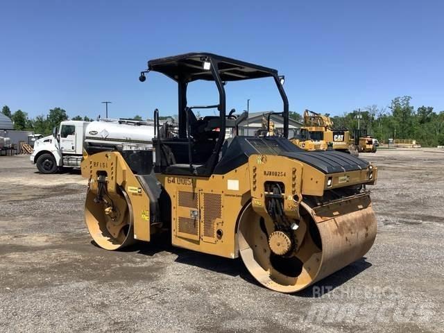 CAT CB54B Tandemjyrät