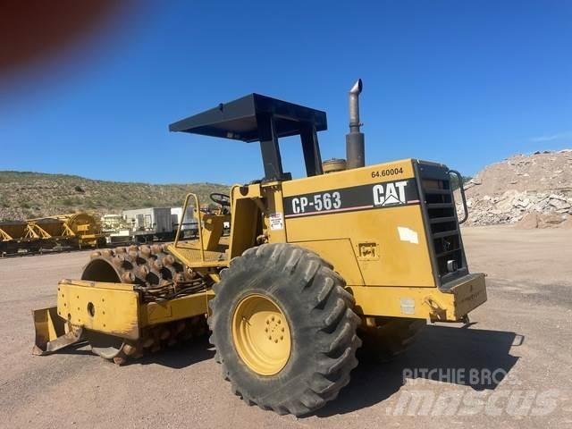 CAT CP563 Yksivalssijyrät