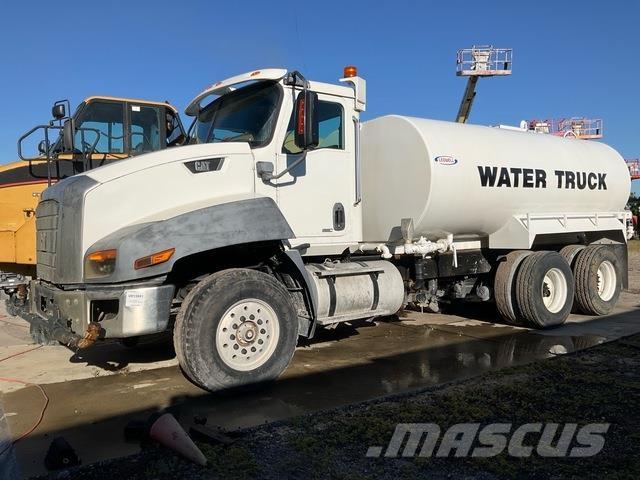 CAT CT660S Vesisäiliöautot
