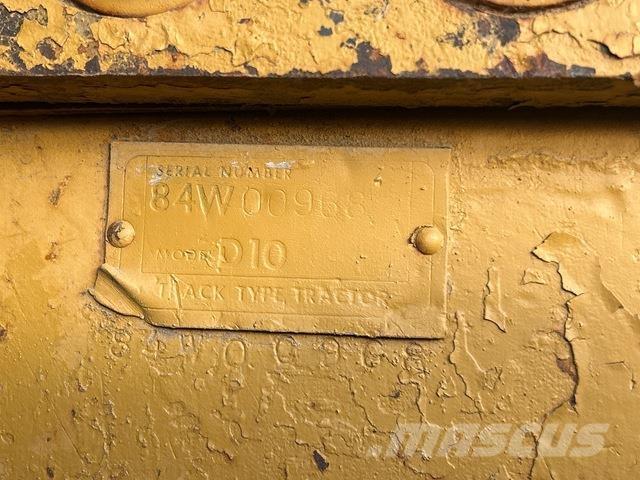 CAT D10 Telaketjupuskutraktorit