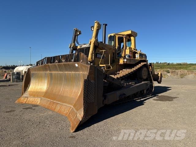 CAT D10N Telaketjupuskutraktorit