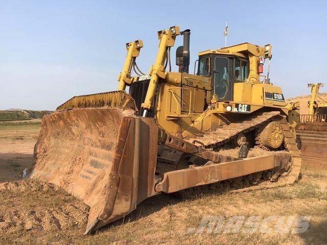 CAT D10R Telaketjupuskutraktorit